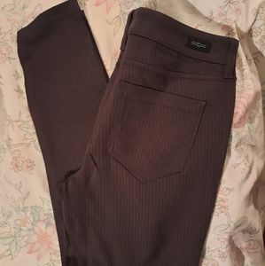 NWT Liverpool Leggings. Sz 6